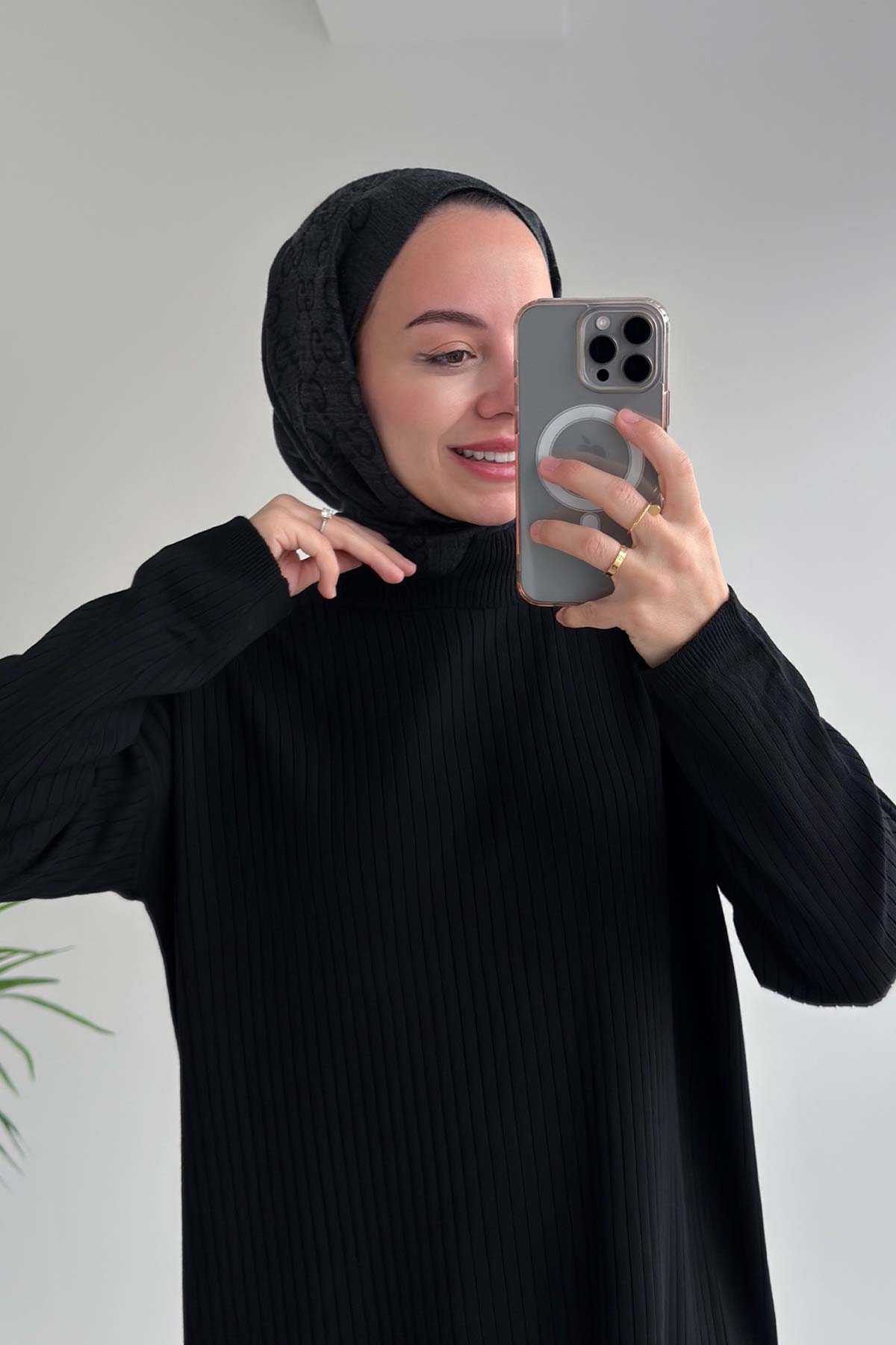 Anje Knitwear Suit - Black