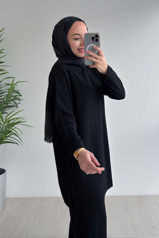 Anje Knitwear Suit - Black