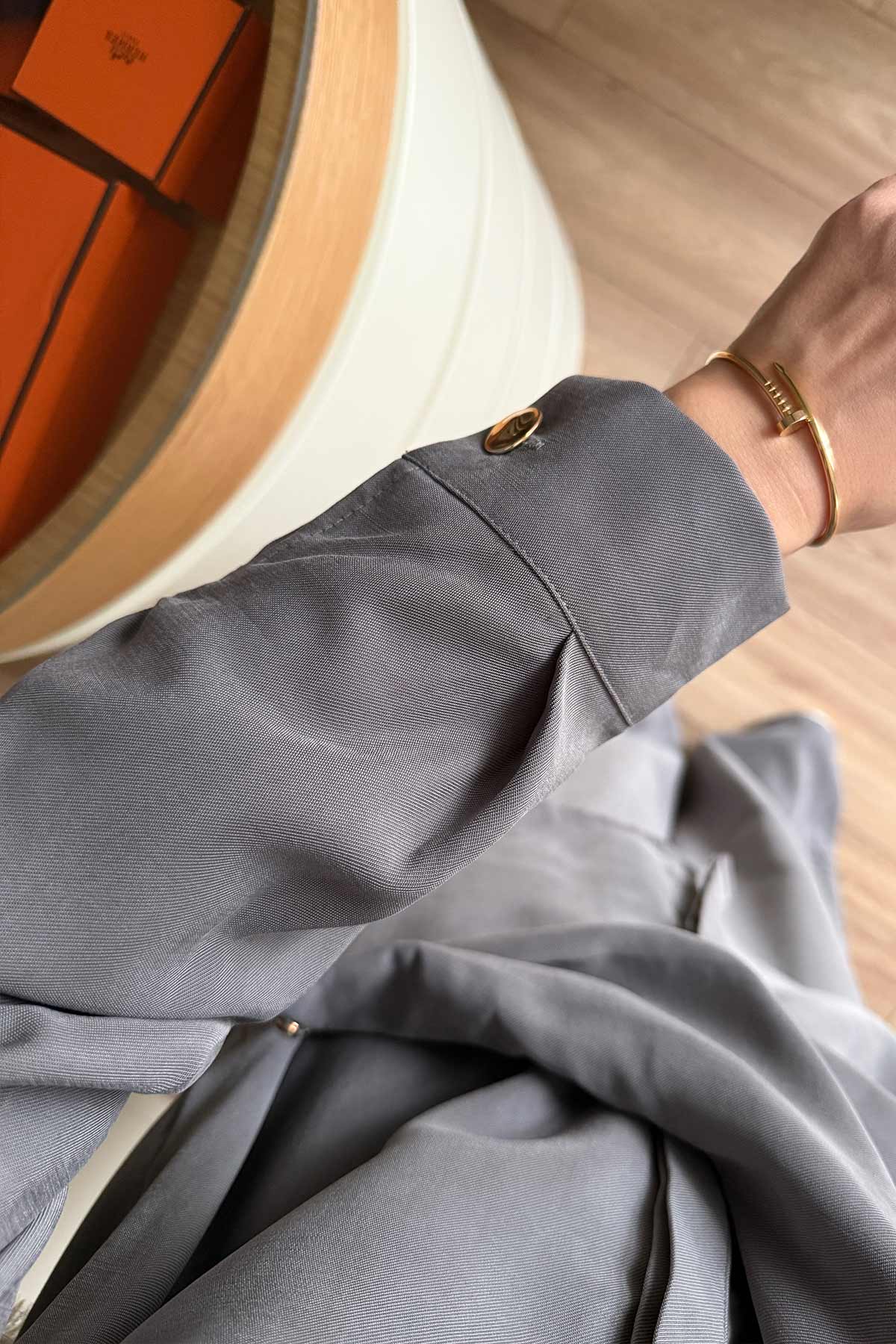 Two-Piece Suit with Tie-Waist Detail - Grey