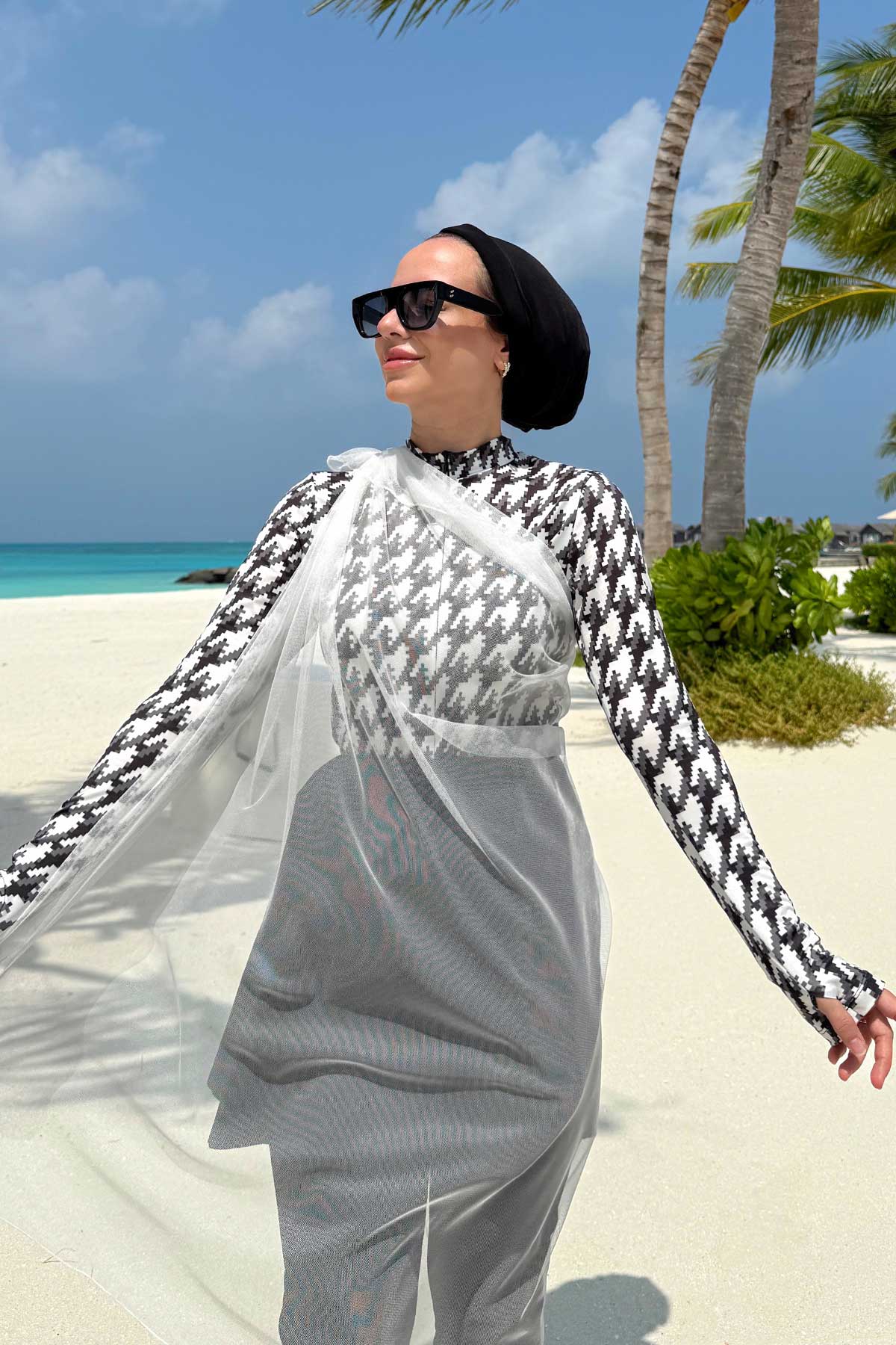 Island Surf 4-Pack Modest Swimsuit - Black