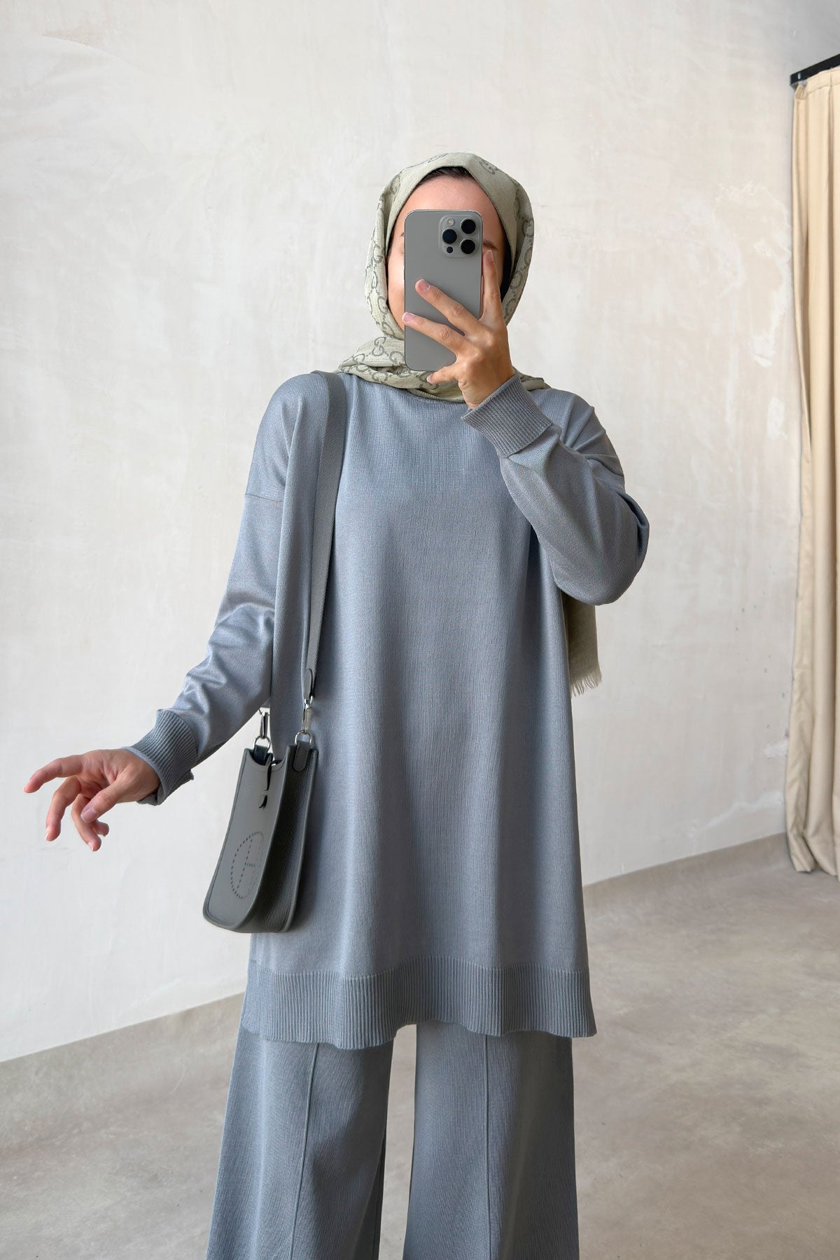 Sparkling Mercerized Suit - Grey