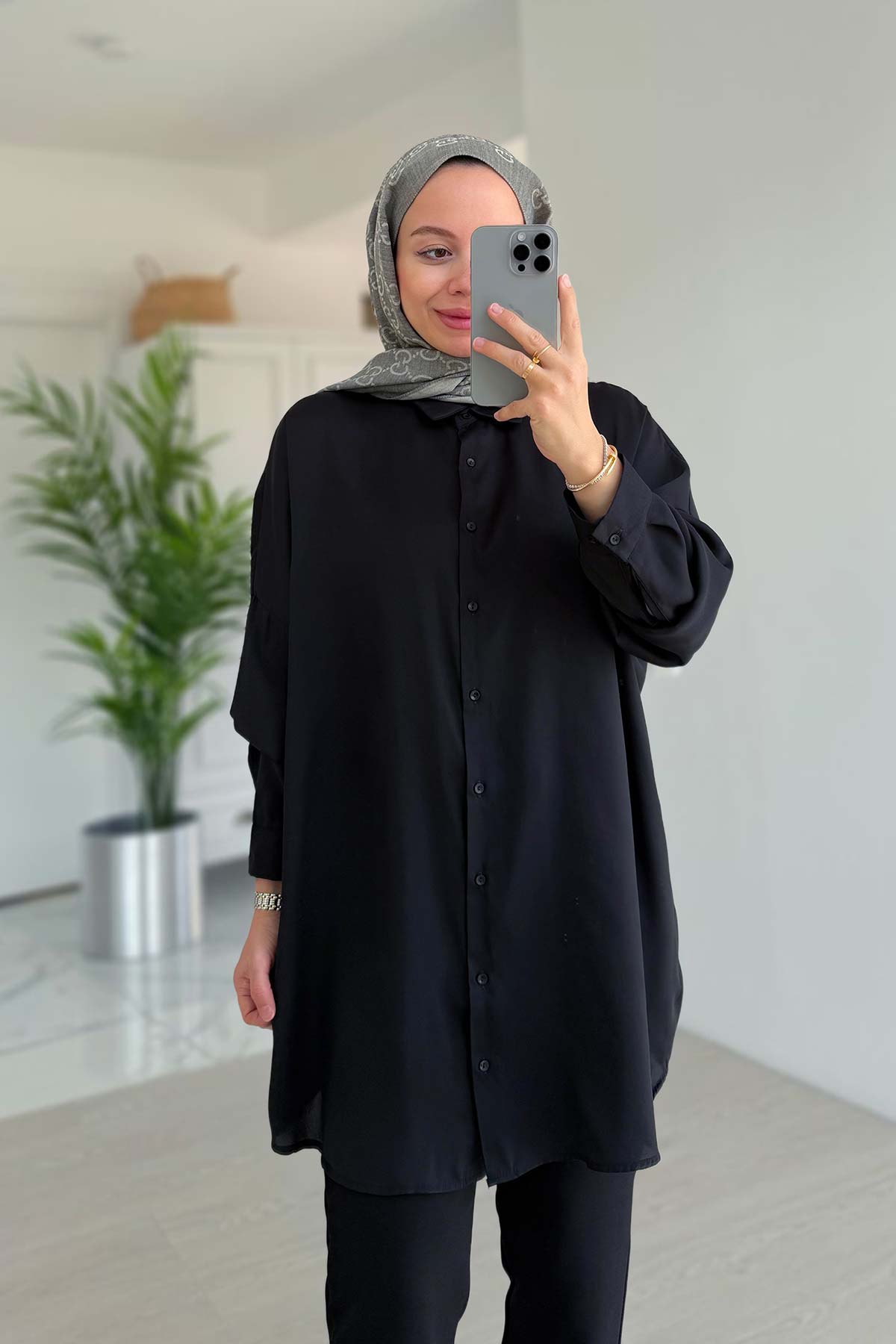 Oversize Satin Shirt - Black