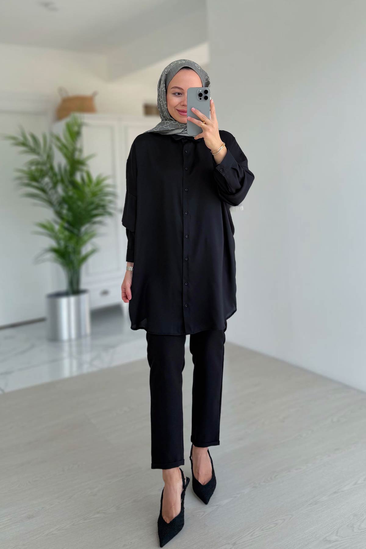 Oversize Satin Shirt - Black