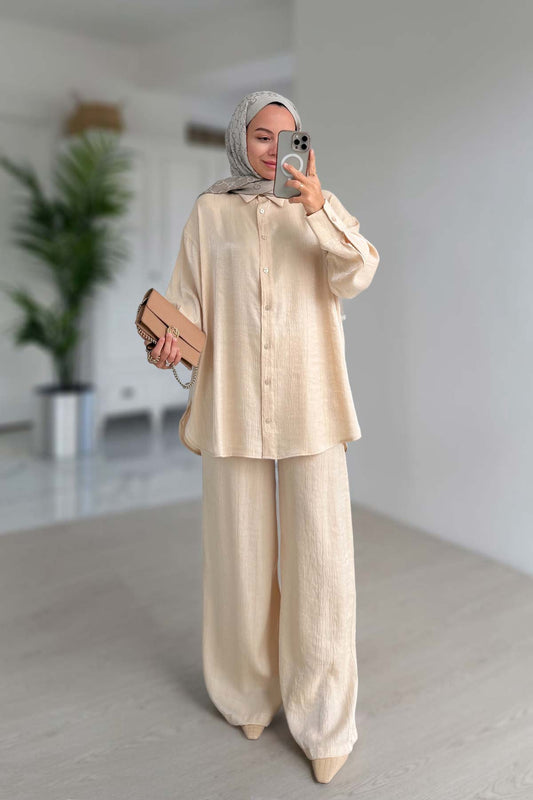 Shiny Textured Loose-Fit Two-Piece Suit - Beige