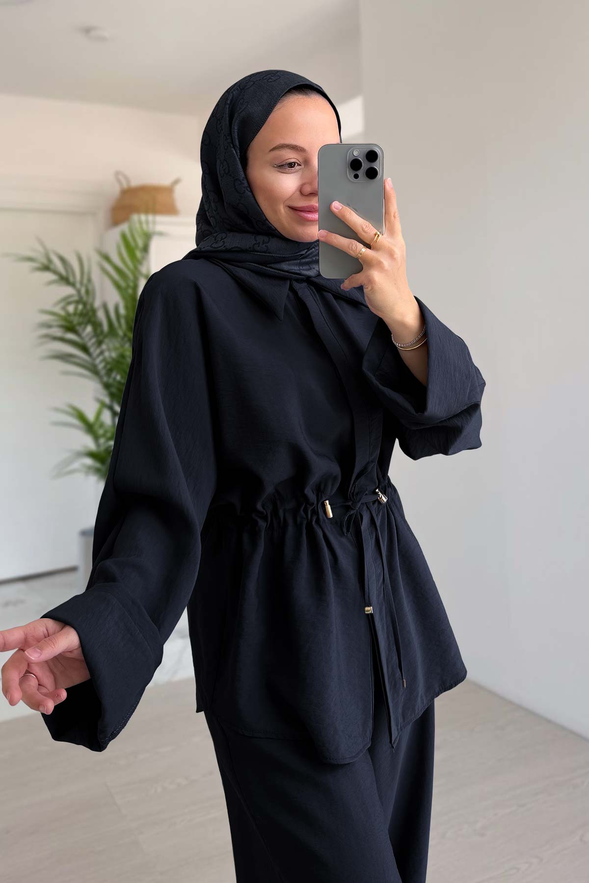 Relaxed Fit Ruched Detail Suit - Black