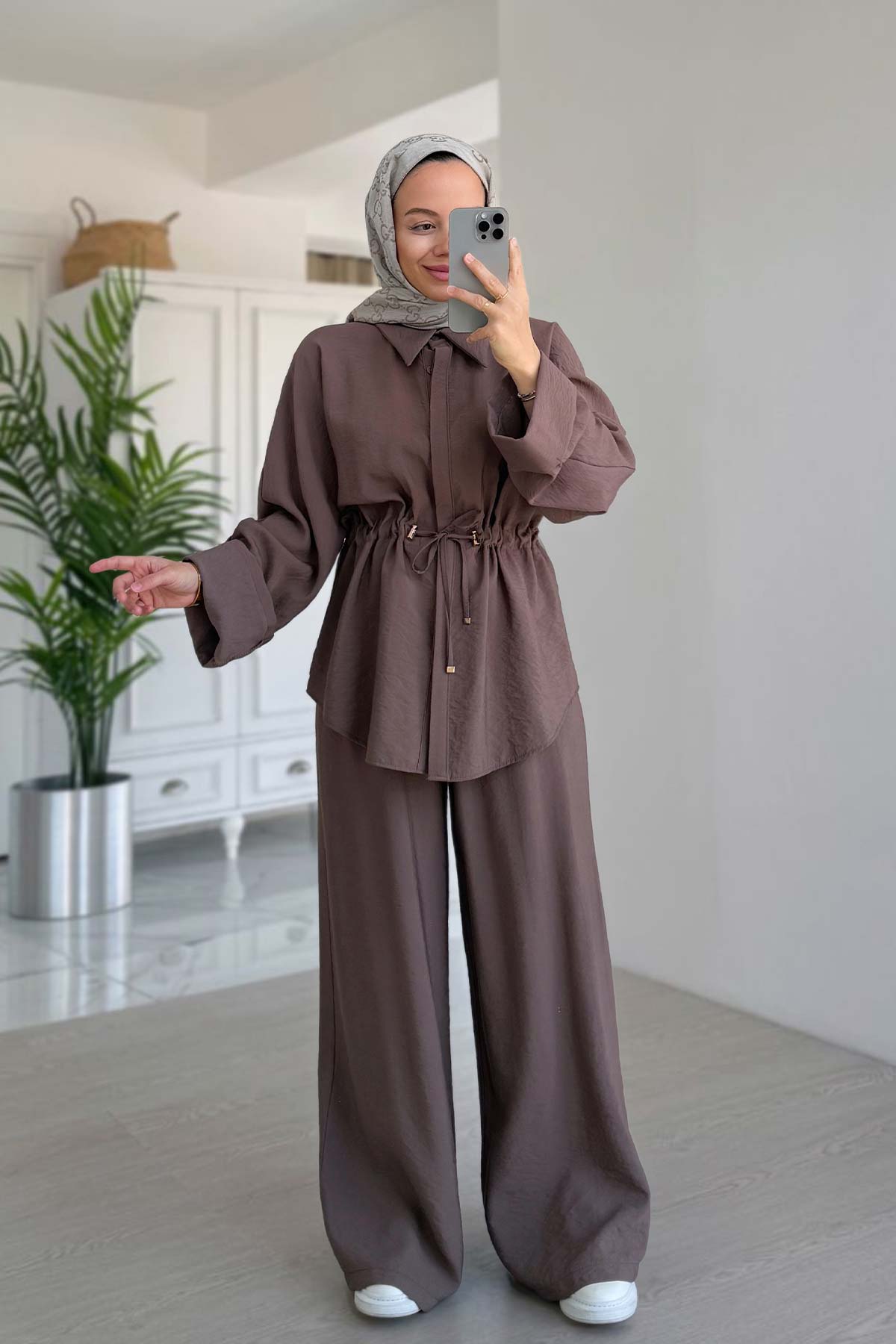 Relaxed Fit Ruched Detail Suit - Brown