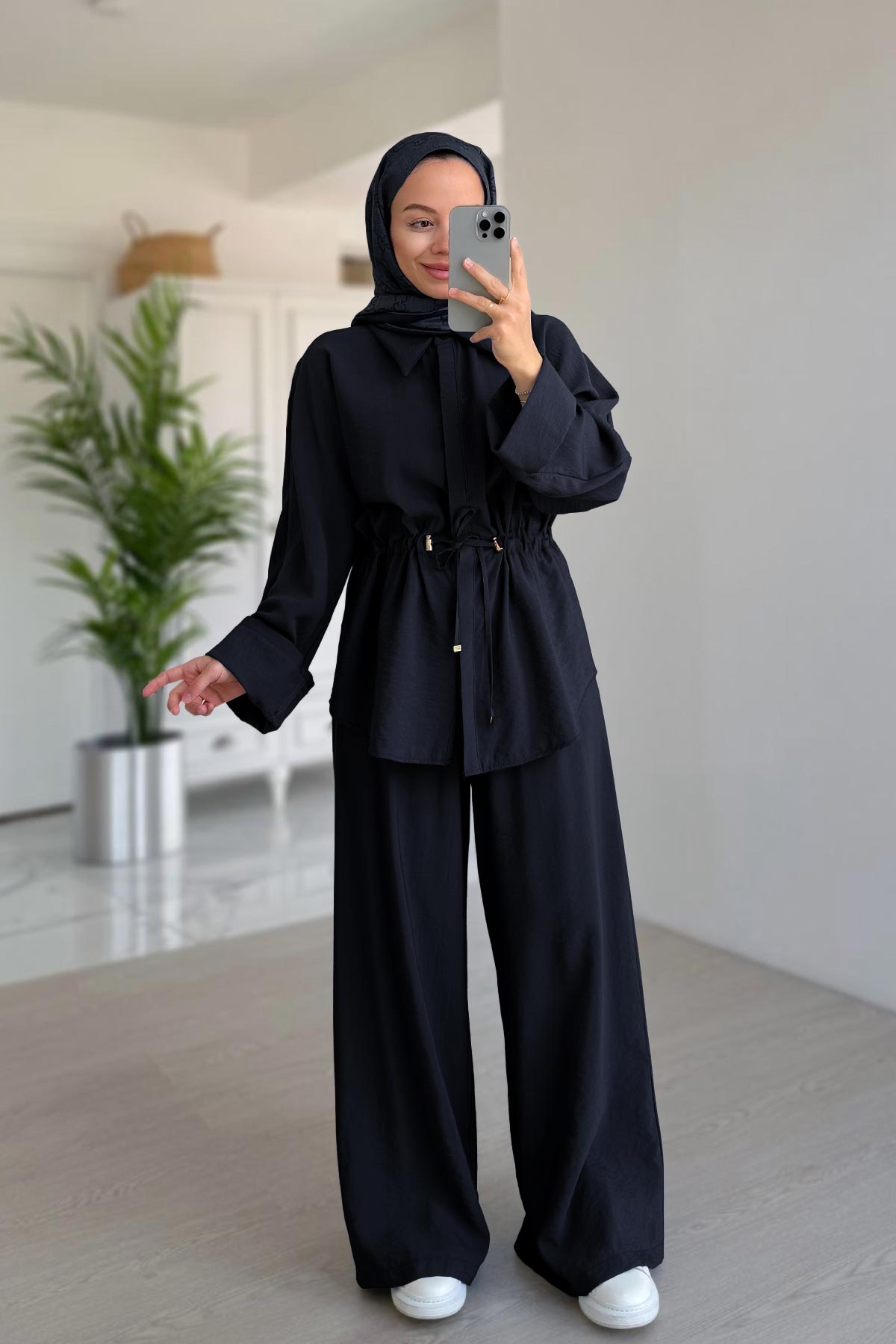 Relaxed Fit Ruched Detail Suit - Black
