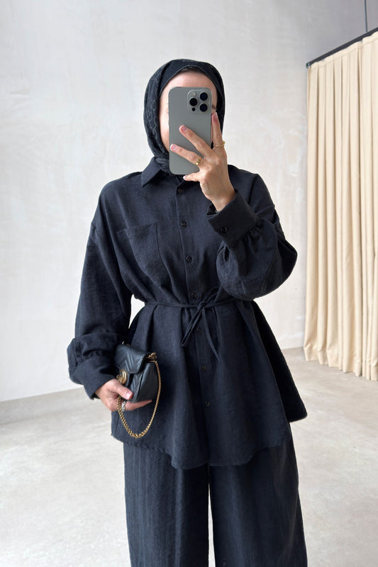 Two-Piece Suit with Harem-Leg Trousers - Black