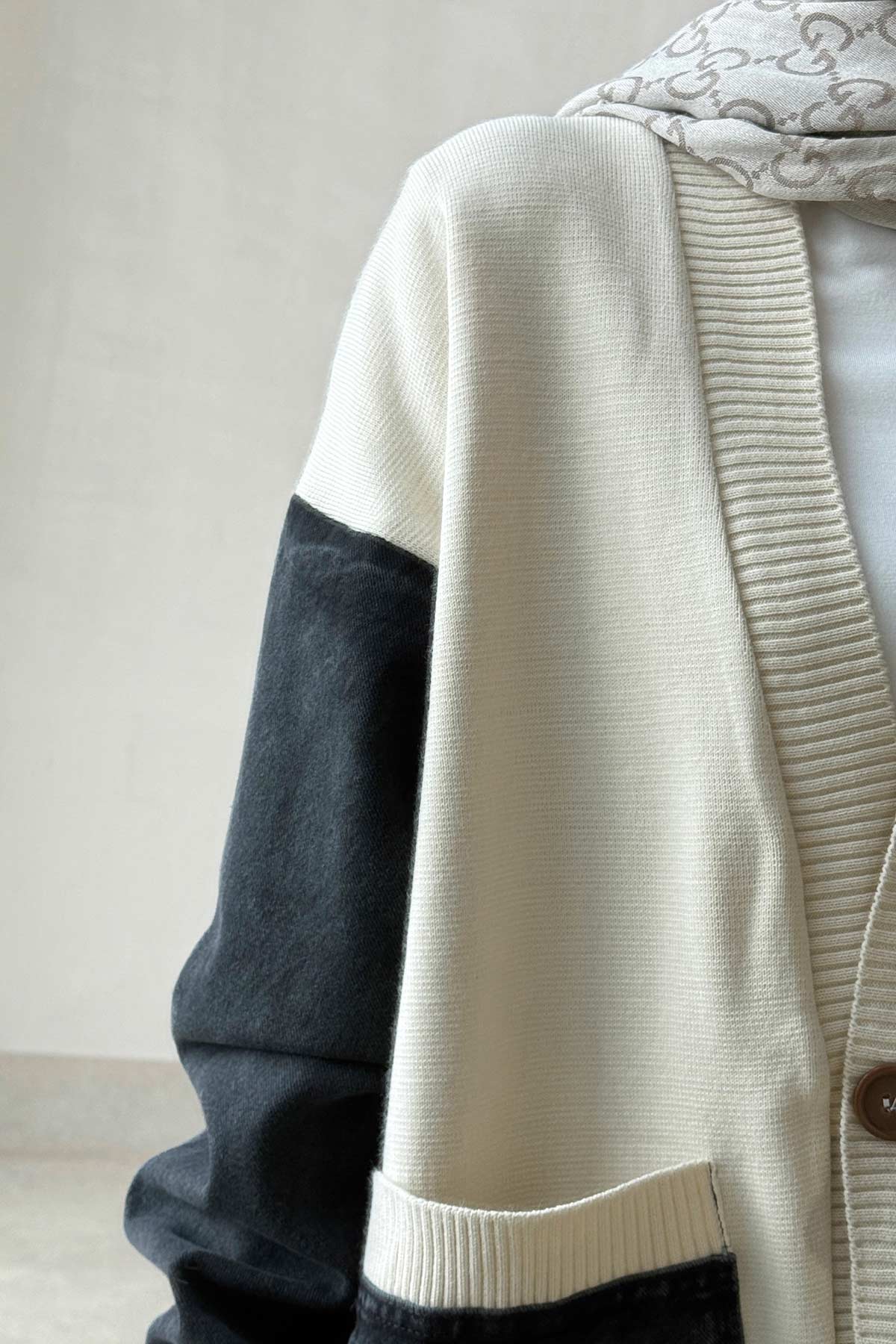 Double Pocket Design Cardigan - Black