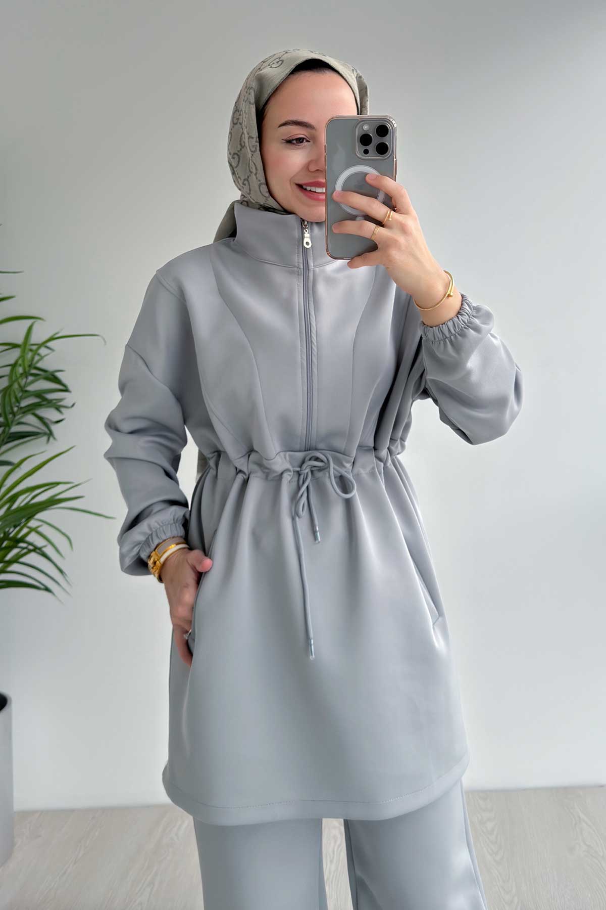 Design Collar Scuba Suit - Grey