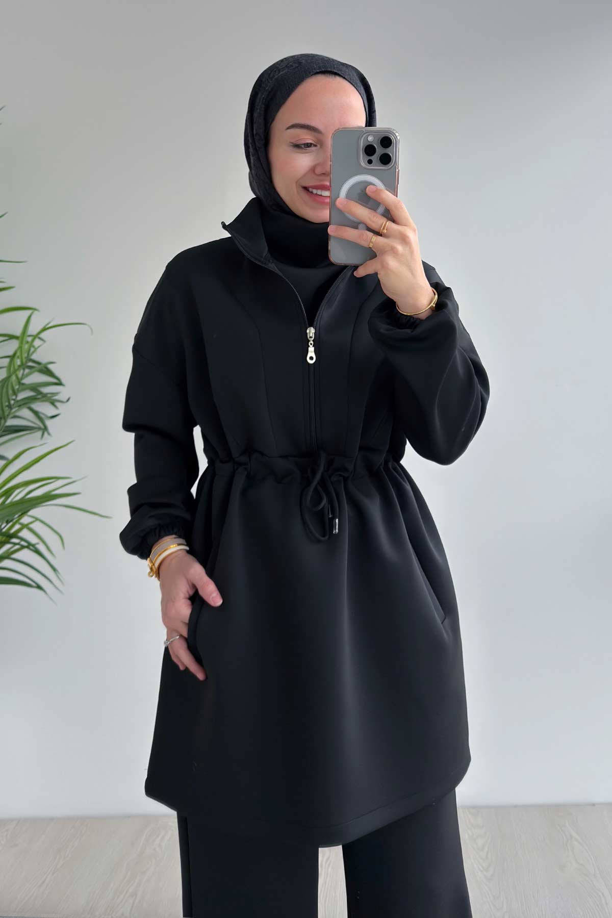 Design Collar Scuba Suit - Black