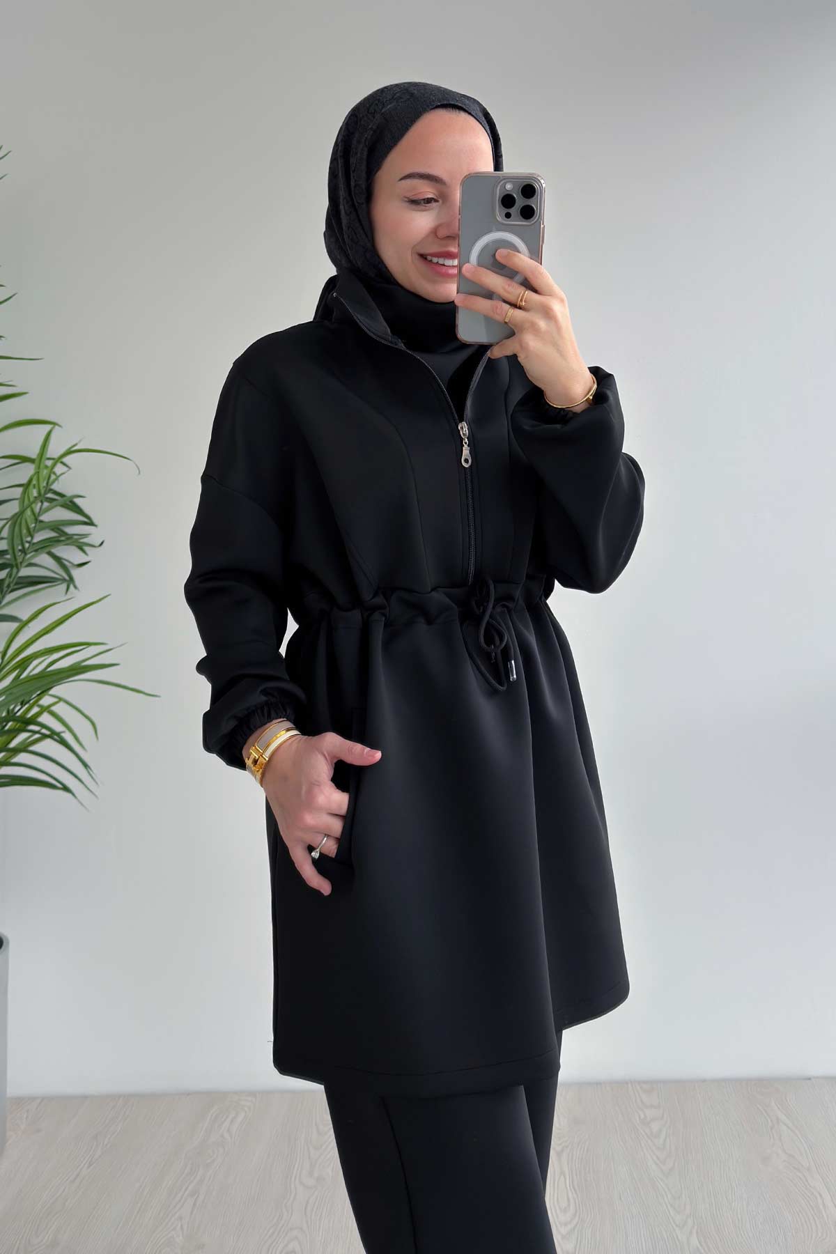 Design Collar Scuba Suit - Black