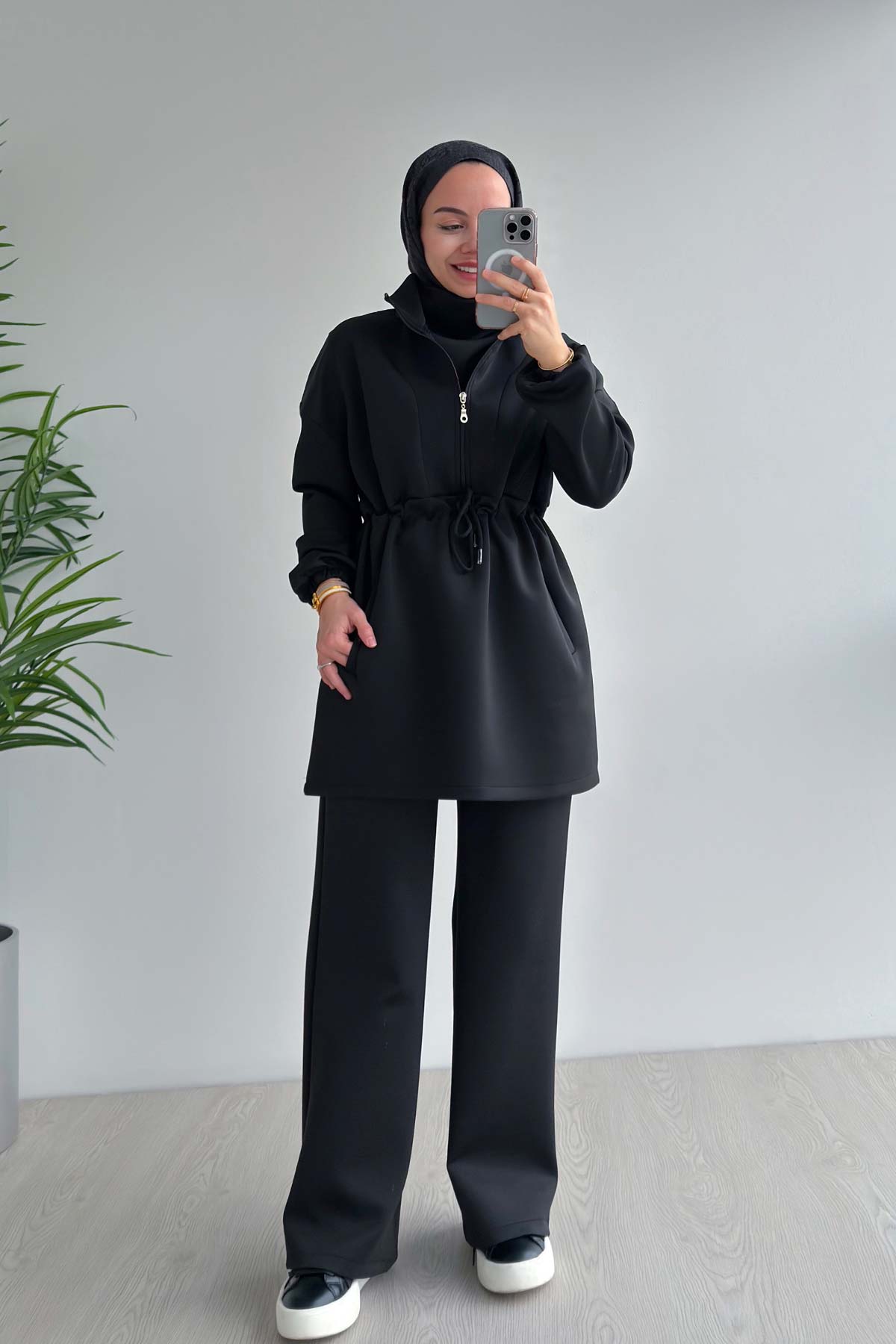 Design Collar Scuba Suit - Black