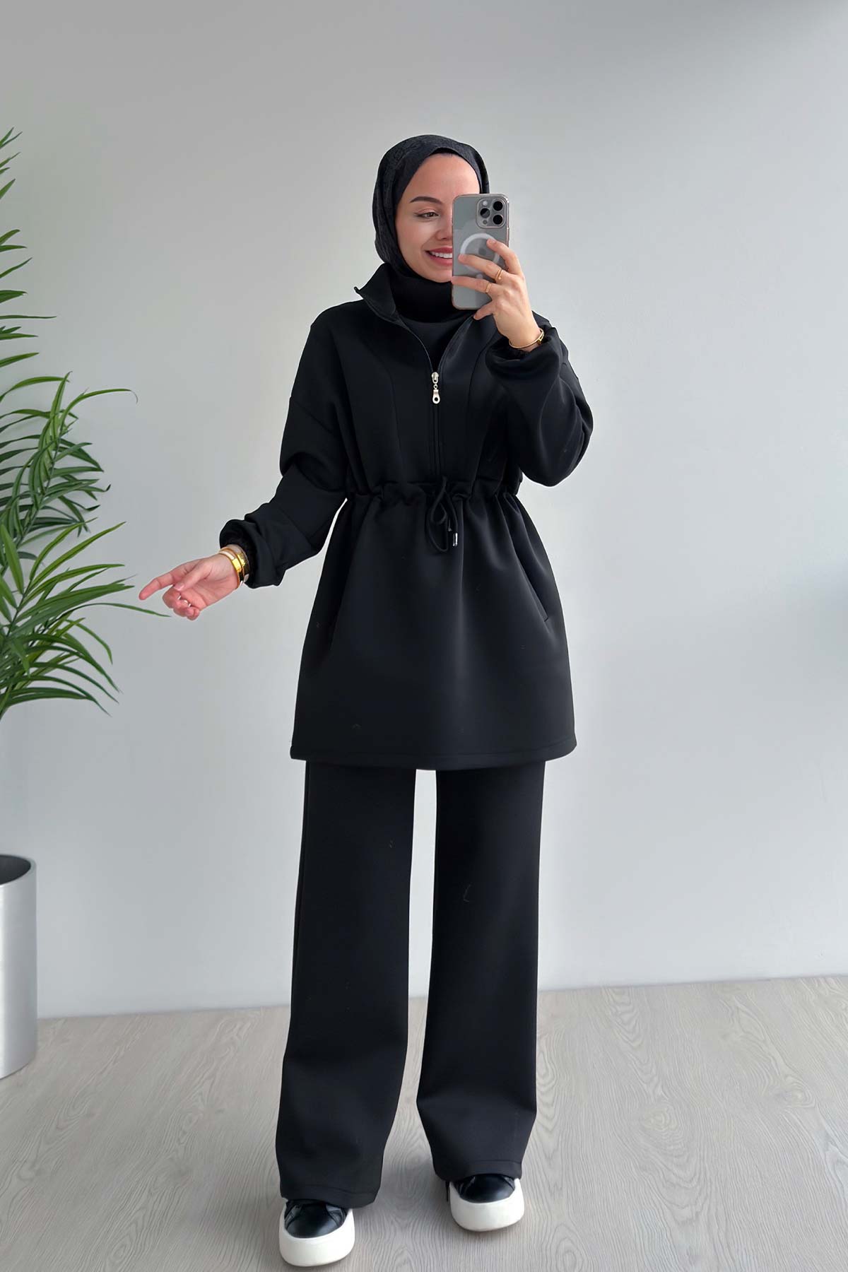 Design Collar Scuba Suit - Black