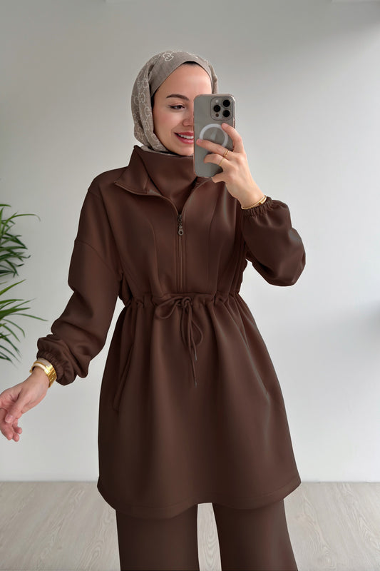 Design Collar Scuba Suit - Brown