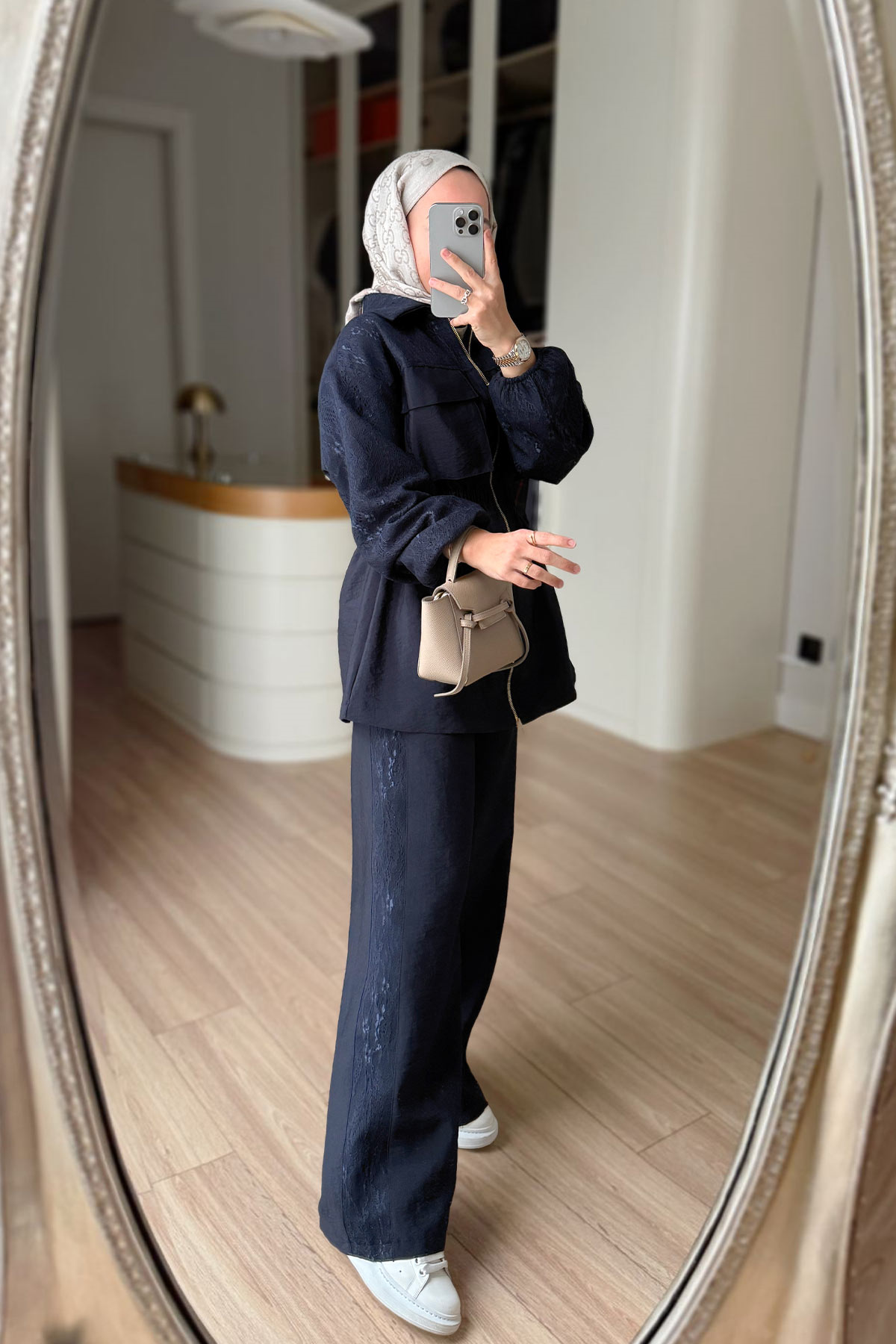 Lace-Detail Two-Piece Suit - Navy