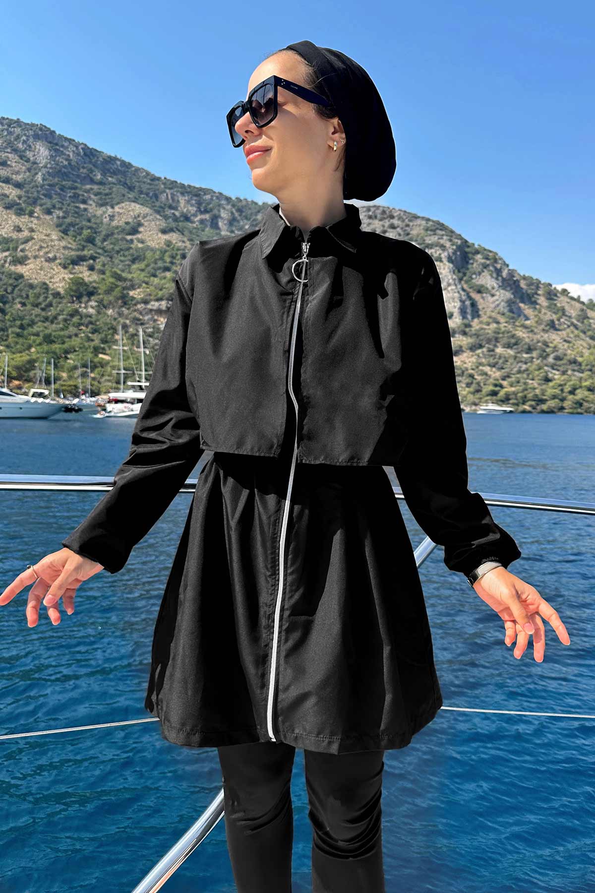 Sea Modest Swimsuit - Black