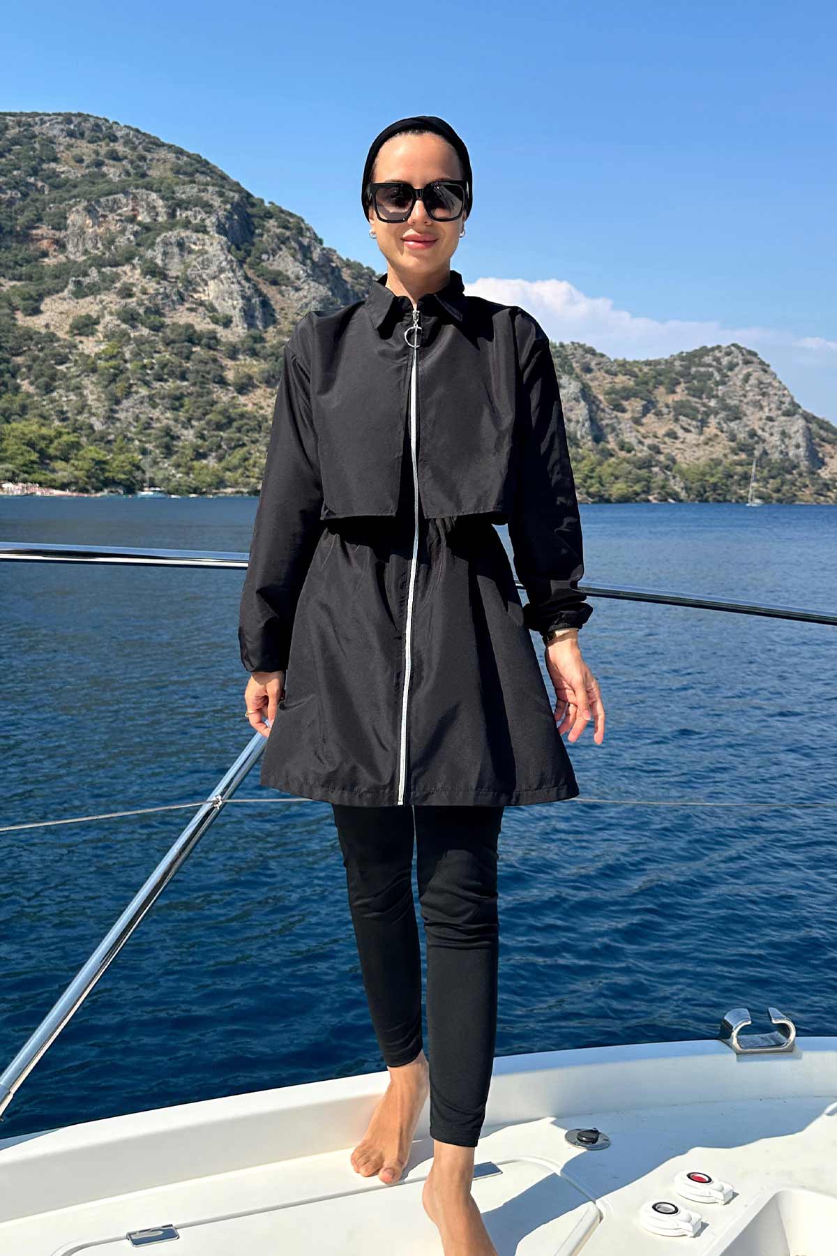 Sea Modest Swimsuit - Black