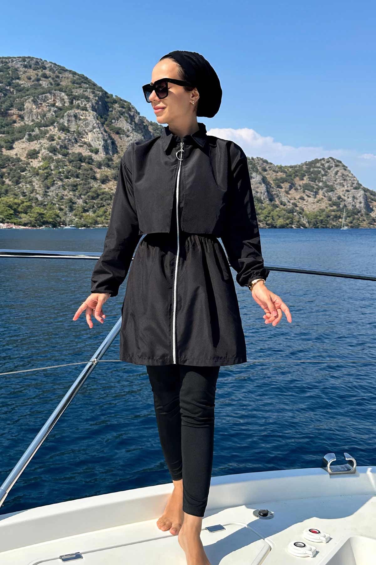 Sea Modest Swimsuit - Black