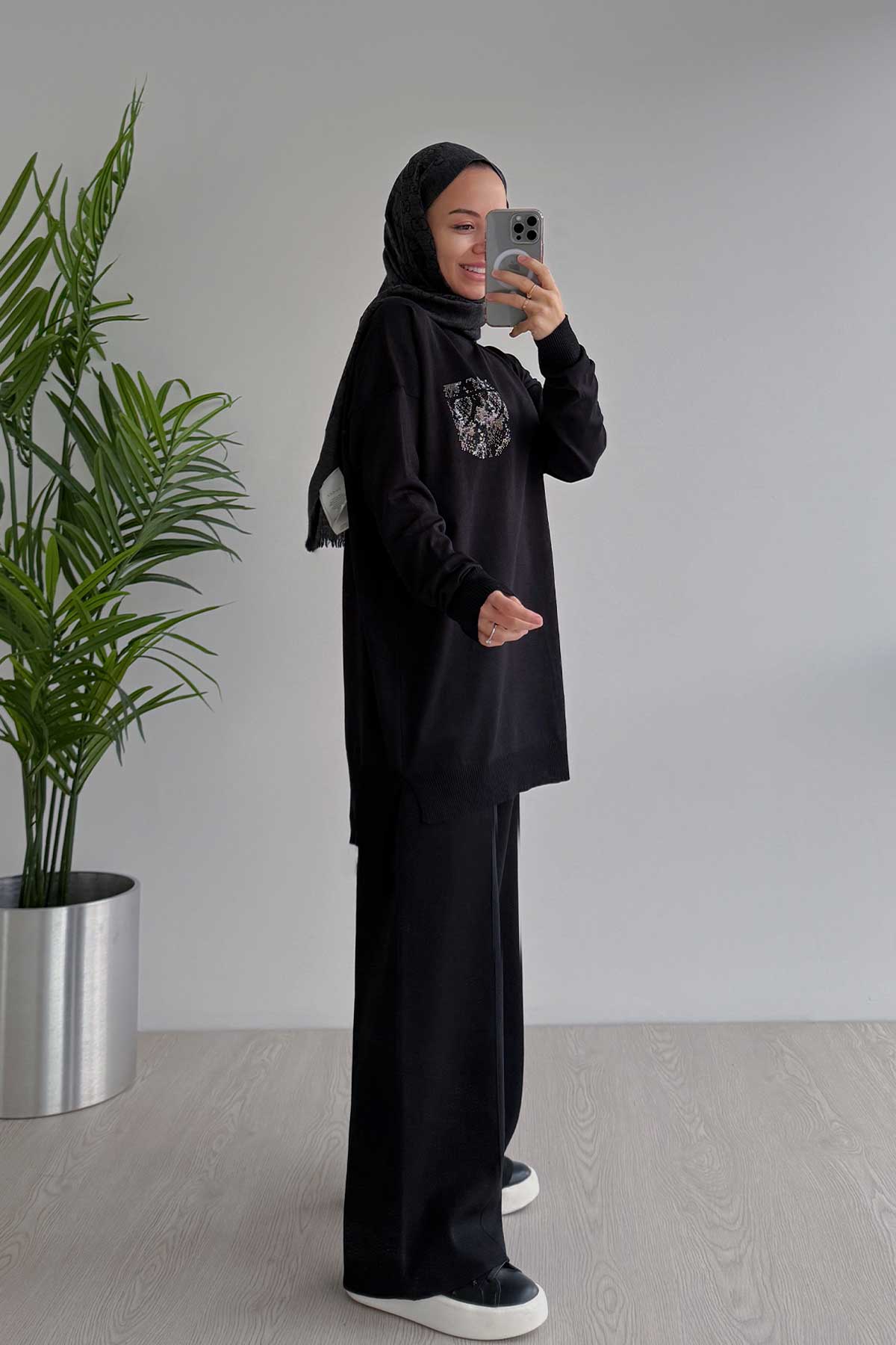 Stoned Pocket Mercerized Suit - Black