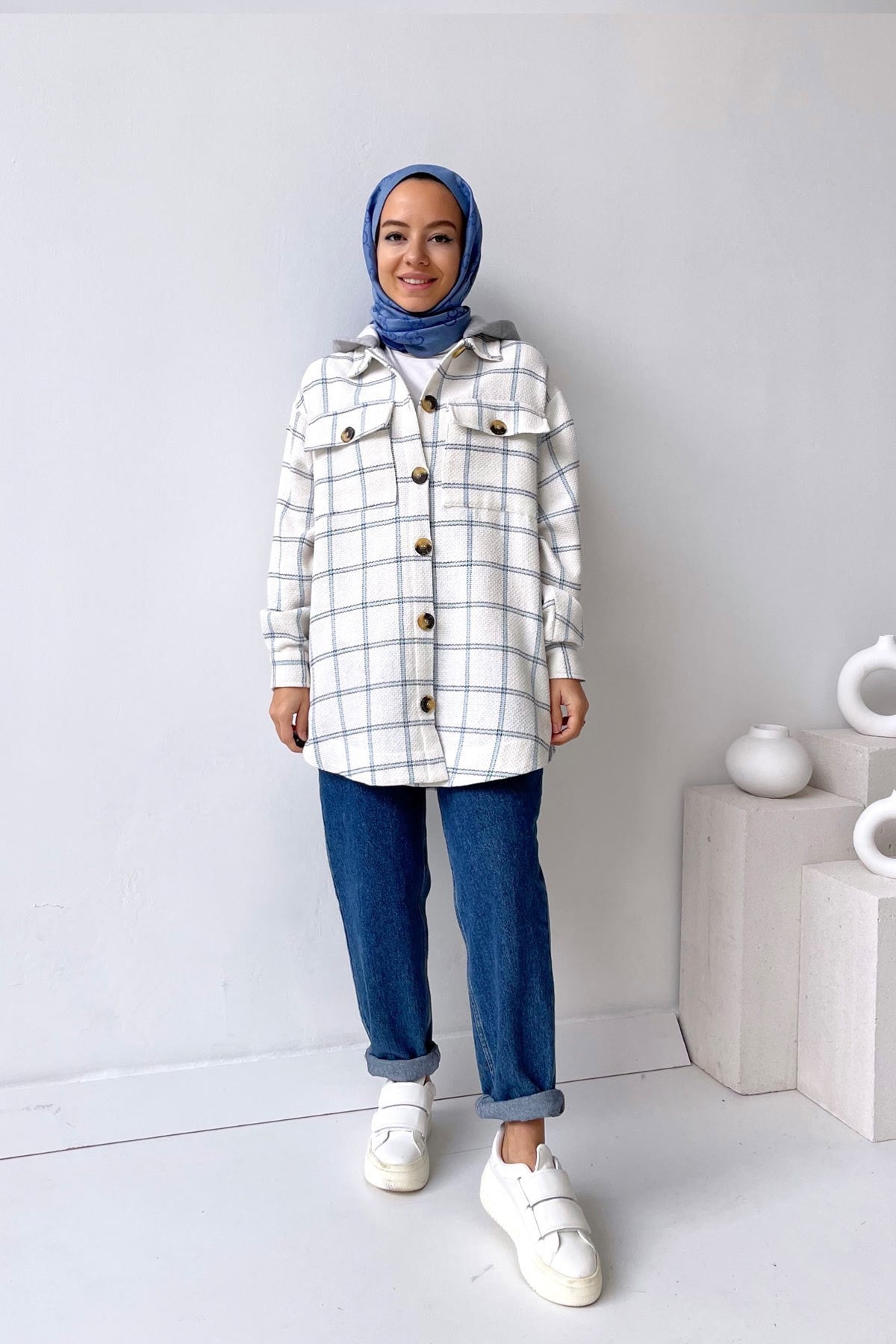 Pocket Detail Hooded Shirt - White & Blue
