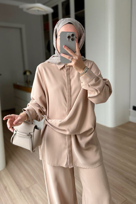 Two-Piece Suit with Tie-Waist Detail - Camel