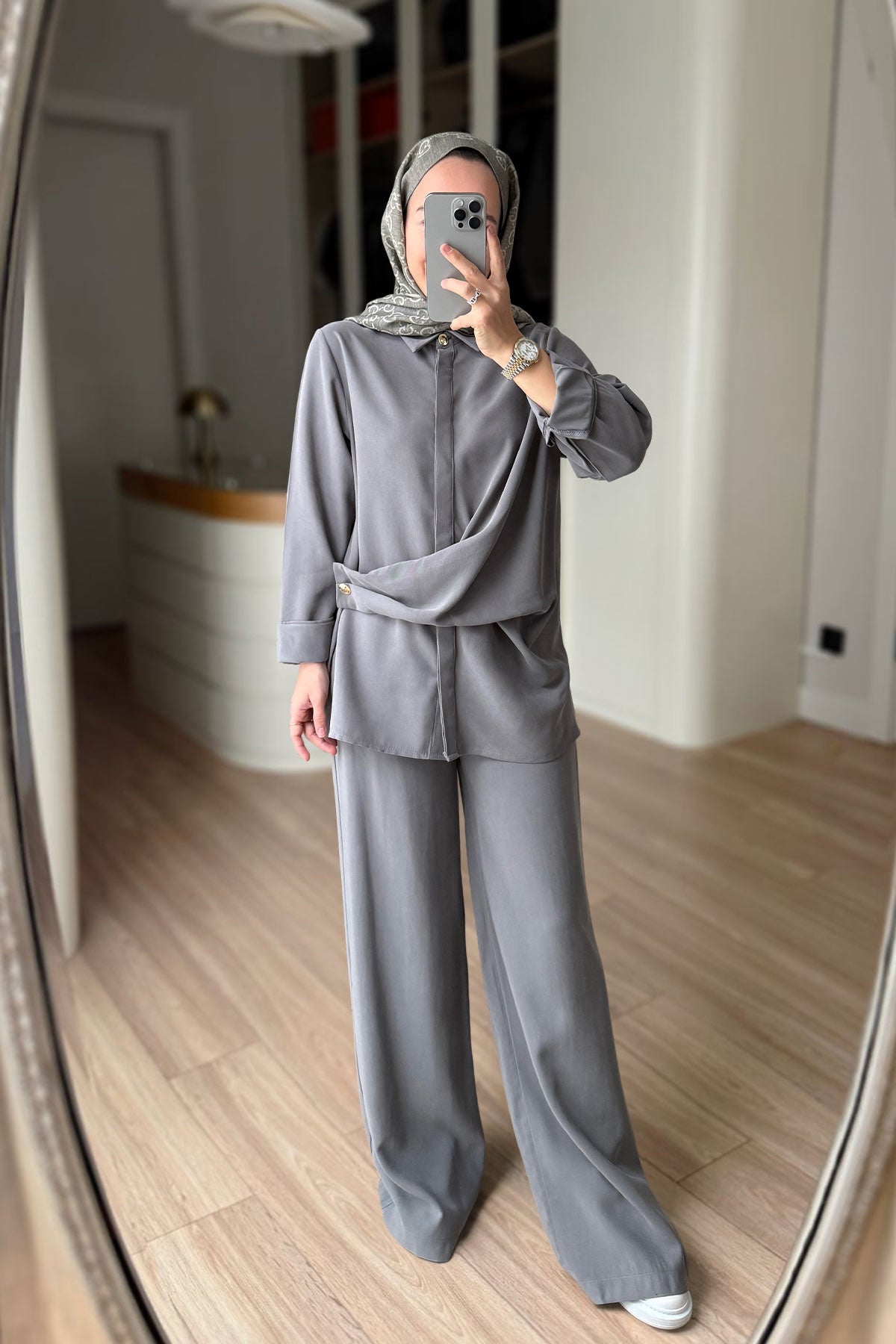 Two-Piece Suit with Tie-Waist Detail - Grey