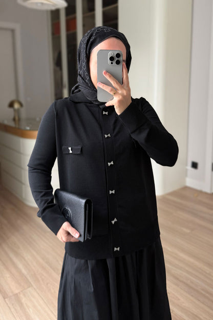 Brooch Detail Mercerized Cardigan - Black