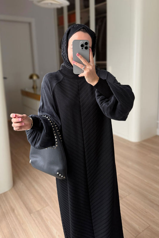 Self-Patterned Mercerized Dress - Black