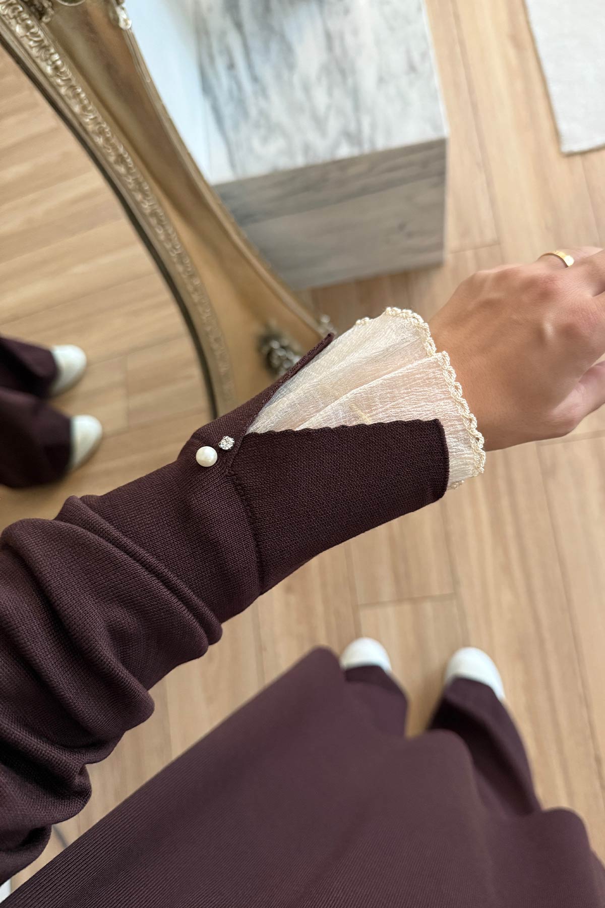 Mercerized Suit with Tulle Sleeves - Brown