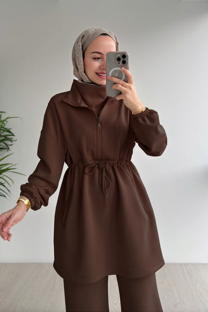 Design Collar Scuba Suit - Brown