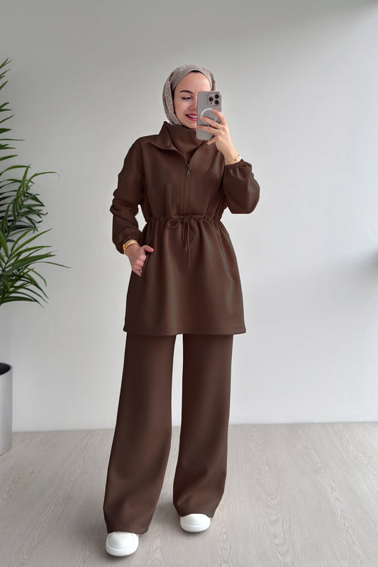 Design Collar Scuba Suit - Brown