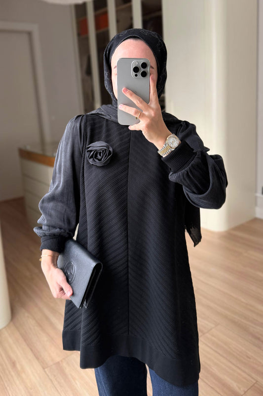 Rose Detail Mercerized Tunic - Black