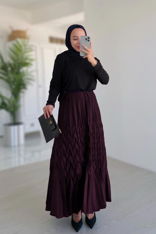Self-Patterned Pleated Skirt - Plum
